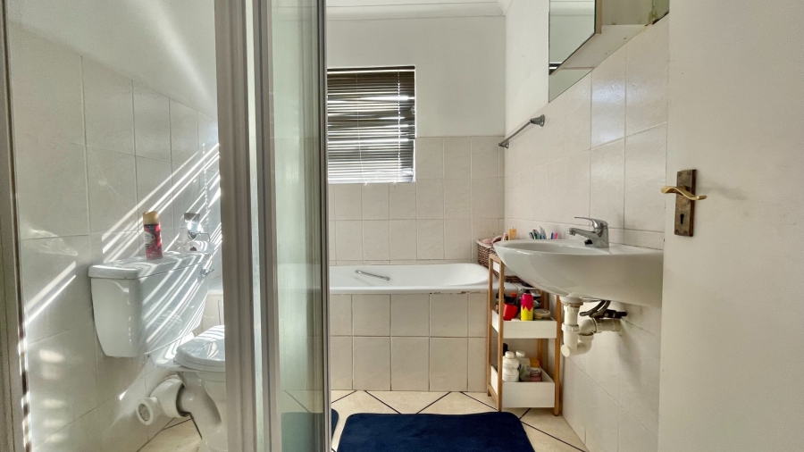 2 Bedroom Property for Sale in Anchorage Park Western Cape
